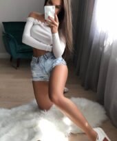 Arina, 23