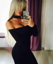 Vika, 24