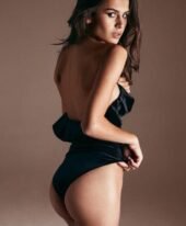Olga, 25