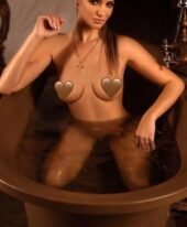 Stefani, 30