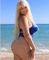Sofia, 33
